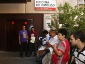 Cuatro de cada diez desempleados en Madrid pueden salir del paro