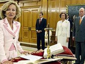 Los nuevos vicepresidentes y ministros prometen sus cargos ante el Rey