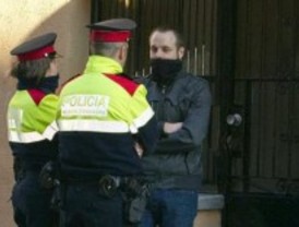 Detenido un joven por matar a puñaladas a su pareja en Mollet del Vallés