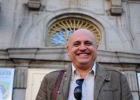 El director del Teatro Español, galardonado en los Premios Ramón Puga
