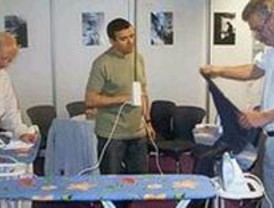 Usera organiza la segunda edición de un concurso de plancha para hombres
