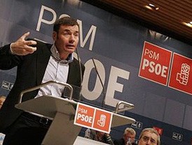 Gómez: 'Mi enemigo no es ningún socialista, sino el PP, que está estrangulando Madrid'