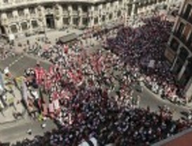 Los sindicatos presentan una ILP con la vista puesta en los convenios