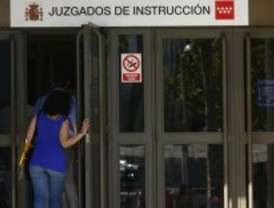 Condenado un cirujano por falta de información en un implante mamario