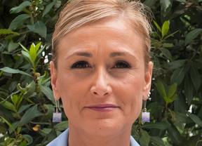 Cifuentes se compromete a asumir responsabilidades políticas si no cumple su programa electoral