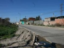 Derribadas tres infraviviendas ilegales en la Cañada