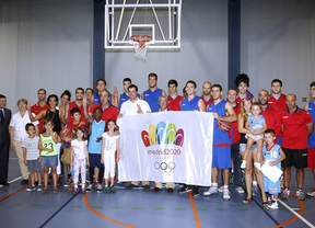 La plantilla aprovechó para apoyar a Madrid2020