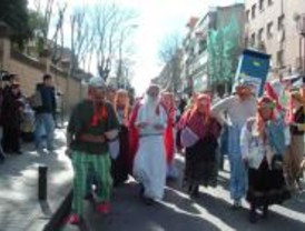 Carabanchel Alto se convierte en una 'aldea gala' que 'resiste a Gallardórum'