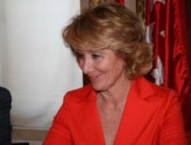 Aguirre elogia que la sociedad civil defienda España