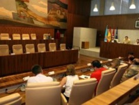 Leganés aprueba la bajada de sueldos a funcionarios con el voto en contra de IU