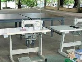 1.500 mayores participan en los 'Talleres de Costura Solidaria' en las residencias