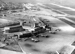 La Terminal 2 del aeropuerto cumple 50 años