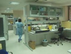 Consideran una 'expoliación' la externalización de laboratorios públicos
