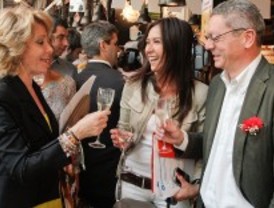 Aguirre y Gallardón se dan un homenaje en Centro