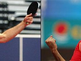 Alfredo Carneros acaba con el gafe histórico de España en tenis de mesa