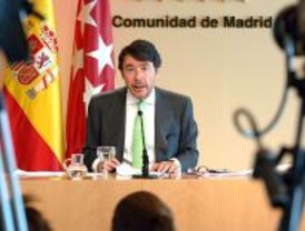 González acusa a Zapatero de olvidar los transportes de Madrid