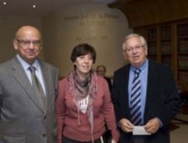 Carmen del Riego, primera mujer en presidir la Asociación de Prensa de Madrid