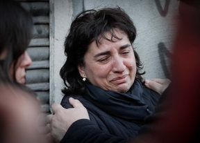 Desalojo de una familia en la calle Ofelia Nieto 29 tras una expropiación forzosa.