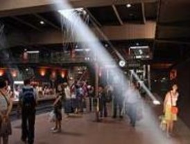 Renfe pondrá autobuses entre Atocha y Chamartín por el cierre del 'túnel de la risa'