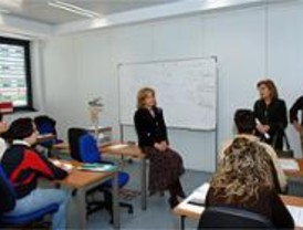 Inaugurado el centro que imparte cursos especializados en transporte aéreo