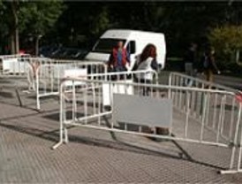 El Ayuntamiento retira los tres primeros surtidores de combustible de la zona centro