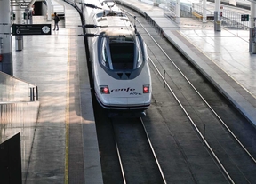 CCOO convoca huelga en Renfe para unirse a la del Adif