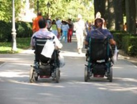 Alcorcón enseña a las familias a cuidar a los discapacitados