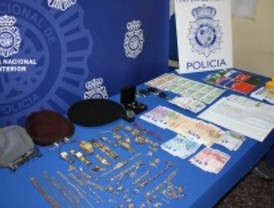 Detenidos por estafar con billetes de lotería falsa