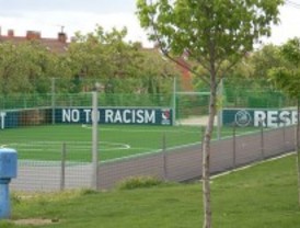 Getafe estrena campo de fútbol-indoor