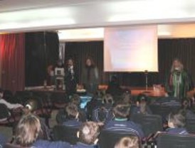 Pozuelo de Alarcón apuesta por prevenir la violencia de género en los colegios