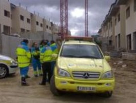 Un trabajador de 54 años sufre una semiamputación de pierna en un apeadero