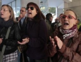 Trabajadores de Parla se concentrarán cada día frente al Ayuntamiento hasta cobrar las nóminas