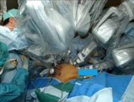 El hospital de 'Fuenla' utilizará un modelo japonés de telecirugía
