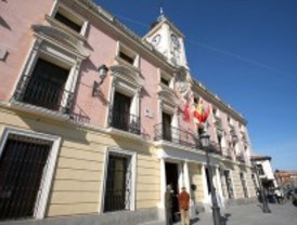 Alcalá envía 23 tonenaladas de ayuda a Haití