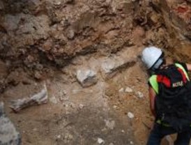 Continúan las obras de Serrano a pesar de la muralla
