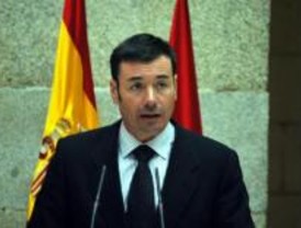 Gómez recurrirá al Constitucional para poder hacer actos en la Asamblea de Madrid