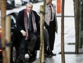 Garzón rechaza la acusación particular del PP en la trama de corrupción