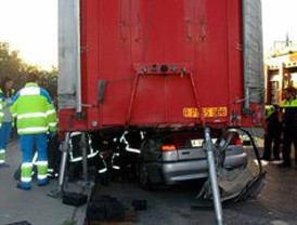Muere una joven de 19 años tras un brutal choque en Leganés