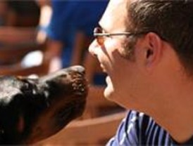 Cientos de personas acuden al 'Felican 2007' junto a sus mascotas