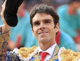 José Tomás y Paco Camino devuelven sus Medallas de Bellas Artes