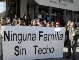 Protestas en los juzgados de Plaza Castilla por un presunto fraude hipotecario