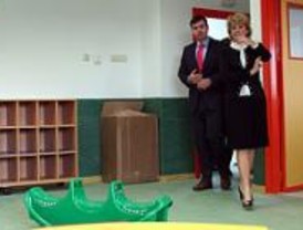 Aguirre inaugura tres escuelas infantiles en Parla