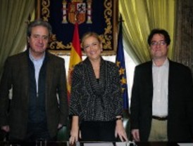 UGT y CCOO piden a Cifuentes que medie entre los madrileños y el Gobierno