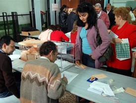 Zapatero logra ganar sin el apoyo de Madrid