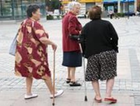 La esperanza de vida de las madrileñas es de 84,62 años y 78,17 para los varones