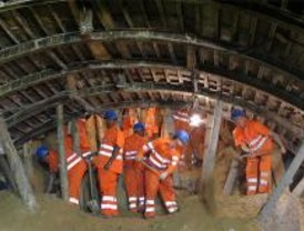 Los rumanos piden mejores salarios para volver a trabajar en su país