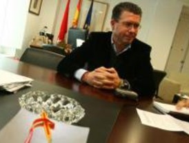 El PP sale en defensa de Henríquez de Luna