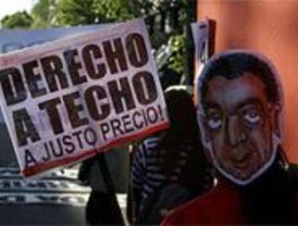 Cientos de personas se manifiestan contra la especulación