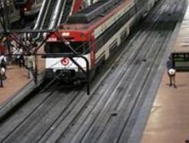 Zapatero promete aumentar un 37% la red de Cercanías en Madrid