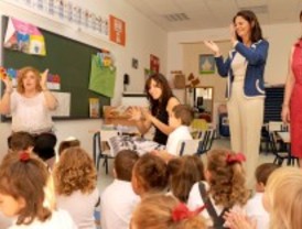 La alcaldesa de Pozuelo considera que no hay recortes en educación